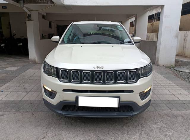 https://images10.gaadi.com/usedcar_image/4203269/original/processed_66442f959c61165ca84397a4cc16caeb.jpg?imwidth=6402