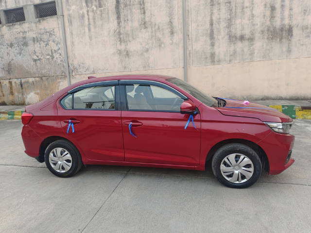 https://images10.gaadi.com/usedcar_image/4203290/original/46d61a2a1f2bab2fb1ce9163ec720bed.png?imwidth=6401