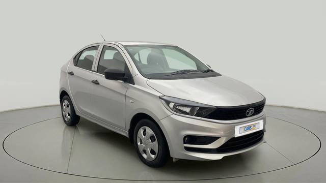 https://images10.gaadi.com/usedcar_image/4203316/original/7a065bbd5a3ddb262858a76751979629.jpg?imwidth=6400