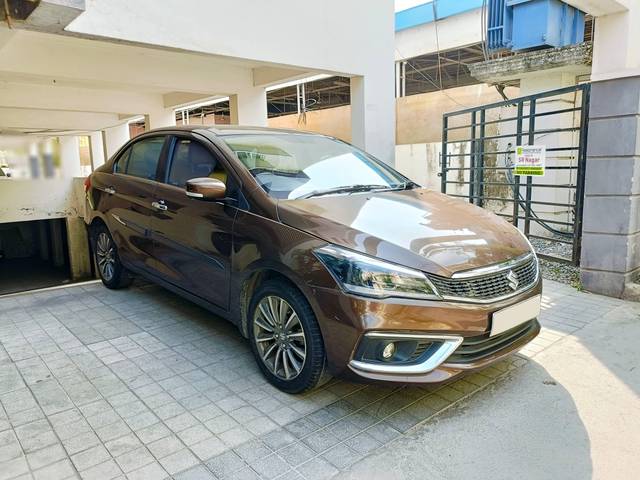 https://images10.gaadi.com/usedcar_image/4203434/original/processed_76eb441df8cffc5f9b93ca29fe45e8b1.jpg?imwidth=6400