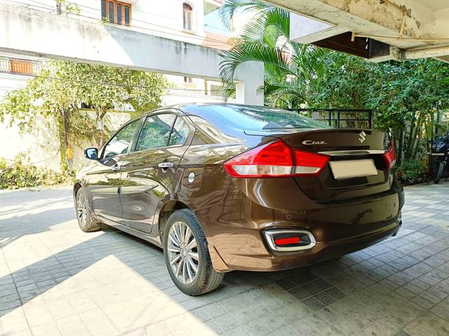 https://images10.gaadi.com/usedcar_image/4203434/original/processed_bfe0431302162d1f23eb9ac469869d92.jpg?imwidth=6402