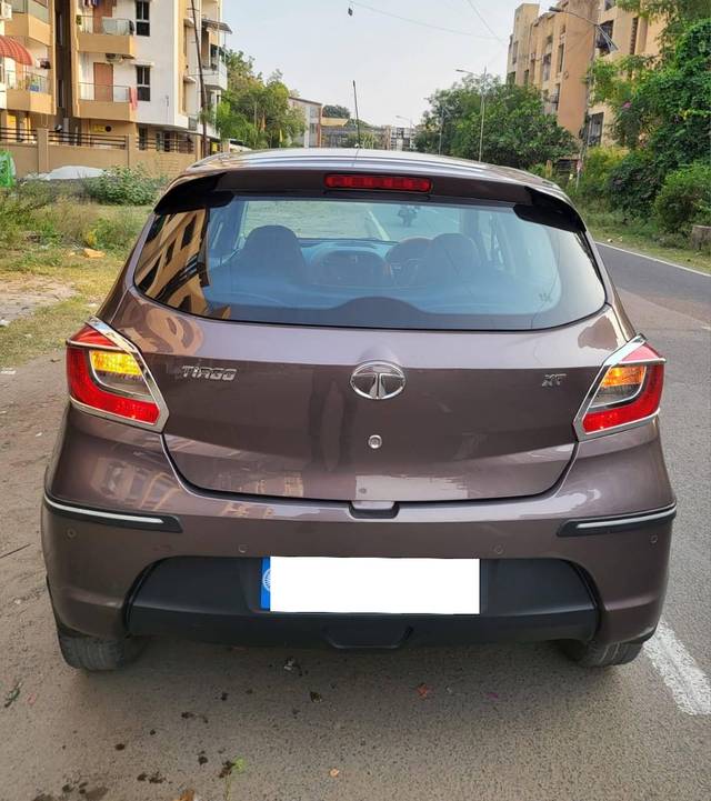 https://images10.gaadi.com/usedcar_image/4203609/original/processed_523bc50c1ffc7883eb9b7f85143d65fa.jpg?imwidth=6401