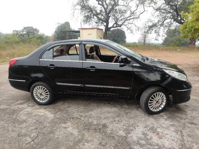 https://images10.gaadi.com/usedcar_image/4203671/original/processed_e1141567-fabd-4e89-9117-3b83332c3043.jpg?imwidth=6401