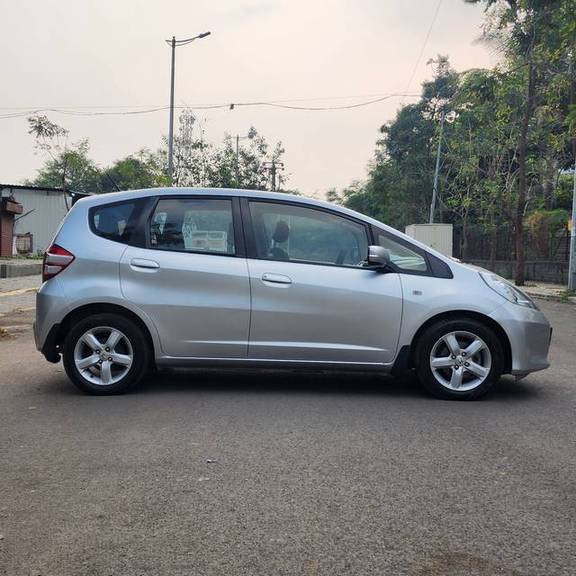 https://images10.gaadi.com/usedcar_image/4203680/original/799343c342d443b0fd8c55aa42db3c21.jpg?imwidth=6401