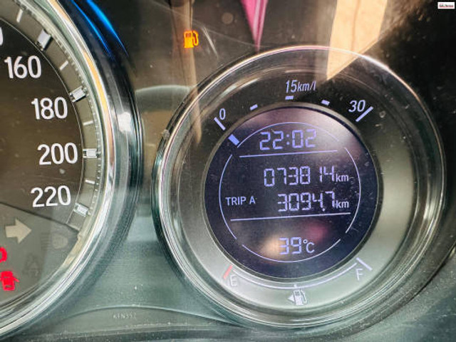 Second-hand 2019 Honda City i-VTEC V for sale in Rajahmundry-4