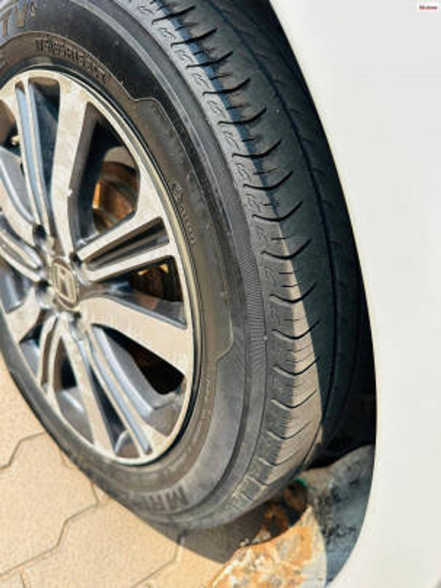 Second-hand 2019 Honda City i-VTEC V for sale in Rajahmundry-8