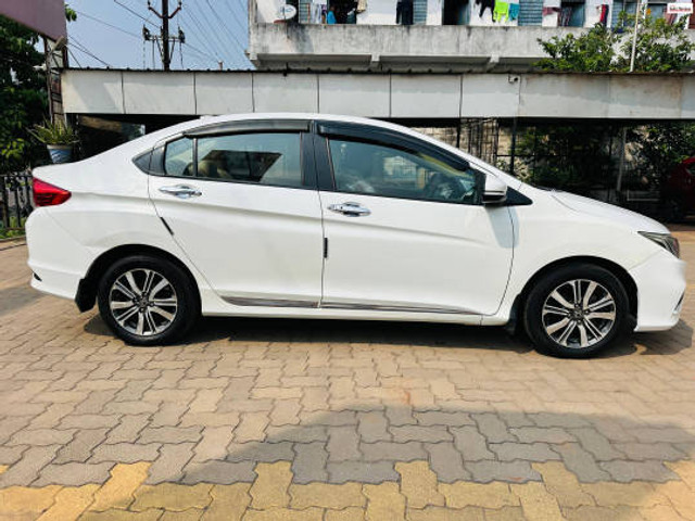 Second-hand 2019 Honda City i-VTEC V for sale in Rajahmundry-2