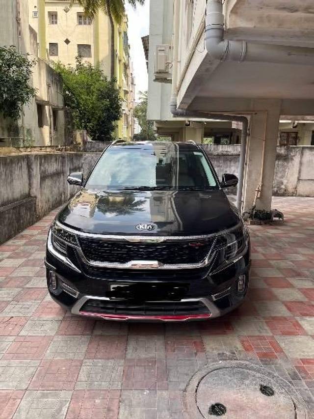 https://images10.gaadi.com/usedcar_image/4203722/original/processed_4ce4d501-4a7f-4aaa-b4ec-a5cc28ce5e84.jpg?imwidth=6400