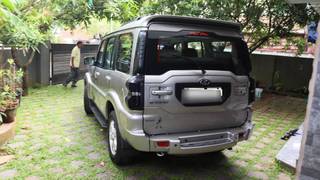 Mahindra Scorpio 2014-2022 Mahindra Scorpio 1.99 S10