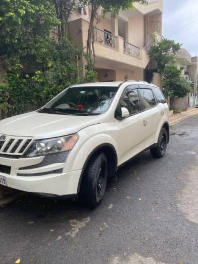 https://images10.gaadi.com/usedcar_image/4203924/original/processed_0e502f2a-aaf4-4889-9516-da5ac1402c37.jpeg?imwidth=6400