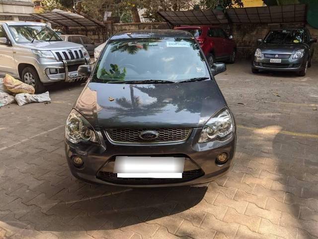 https://images10.gaadi.com/usedcar_image/4203946/original/processed_80585c08-423d-485b-b7c5-eecaf54872cc.jpg?imwidth=6400