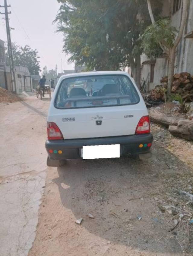 https://images10.gaadi.com/usedcar_image/4204003/original/processed_2cc73735-5c42-4089-b7f3-bb24fa7ea681.jpg?imwidth=6401