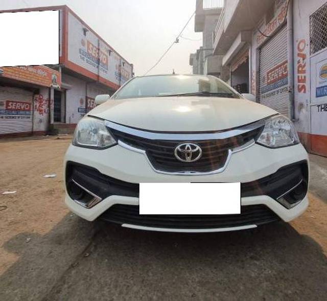 https://images10.gaadi.com/usedcar_image/4204100/original/processed_c1f6452a-fe80-49c5-a2ba-b59240040a73.jpg?imwidth=6401