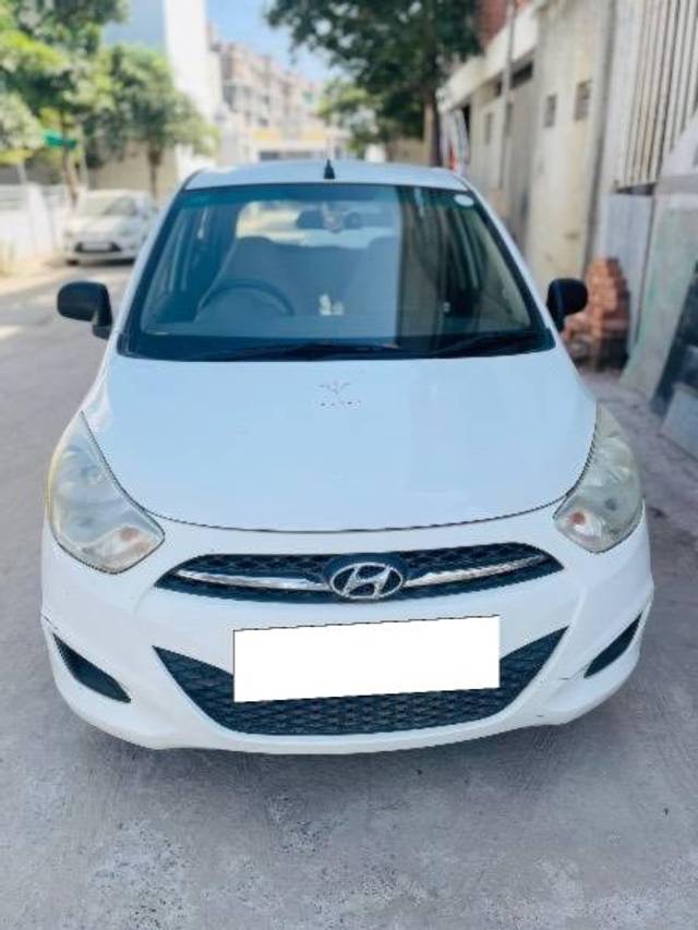 https://images10.gaadi.com/usedcar_image/4204184/original/processed_959d4e02-a36f-43cb-92cb-72733c8e9f8d.jpg?imwidth=6400