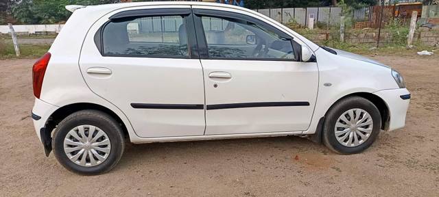 https://images10.gaadi.com/usedcar_image/4204198/original/processed_122f3042182dd719df65c061d5776825.jpg?imwidth=6401