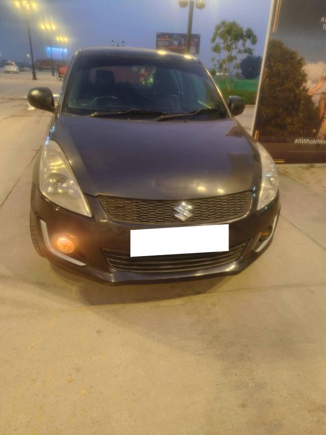 https://images10.gaadi.com/usedcar_image/4204440/original/processed_ce2c220082aae548bea03f0c814ff58f.jpg?imwidth=6400