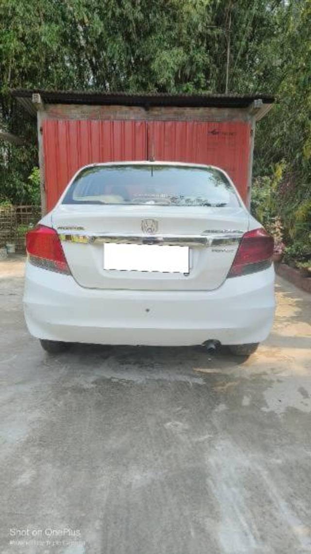 https://images10.gaadi.com/usedcar_image/4204476/original/processed_5107cb15-2d07-4d57-9586-0267c0c3e74d.jpg?imwidth=6401