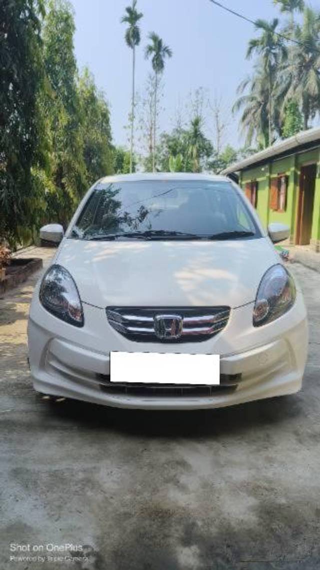 https://images10.gaadi.com/usedcar_image/4204476/original/processed_5325b725-4bb4-4a8d-9ed4-ea0b79334da3.jpg?imwidth=6400