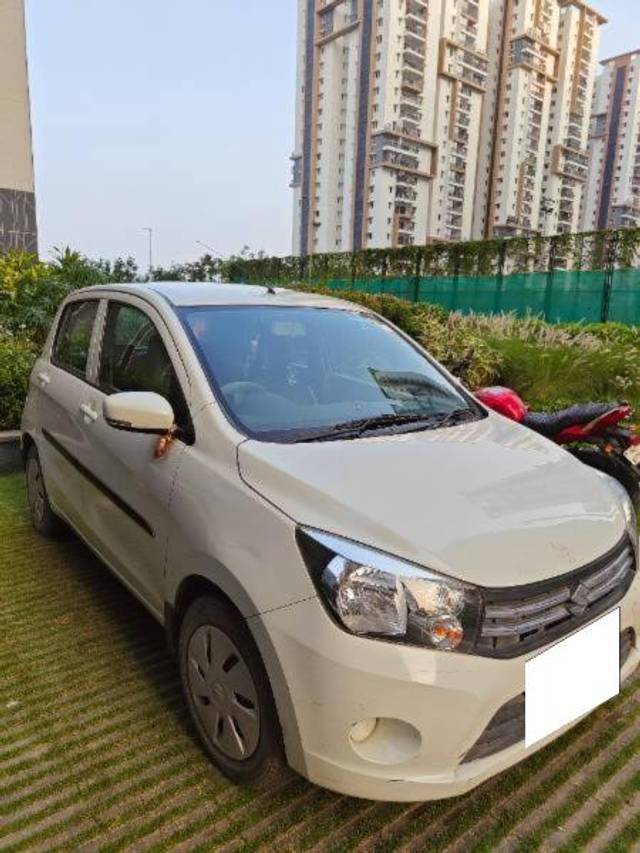 https://images10.gaadi.com/usedcar_image/4204478/original/processed_650b0a9d-ca93-4515-85ba-eff10d9dd8ce.jpg?imwidth=6400