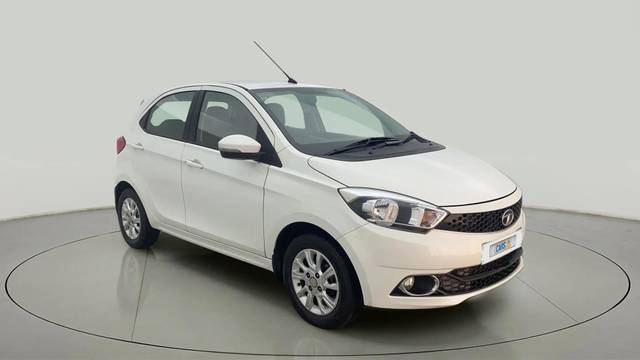 https://images10.gaadi.com/usedcar_image/4204557/original/ba62153c49ea4c165e517226f7e52790.jpg?imwidth=6400