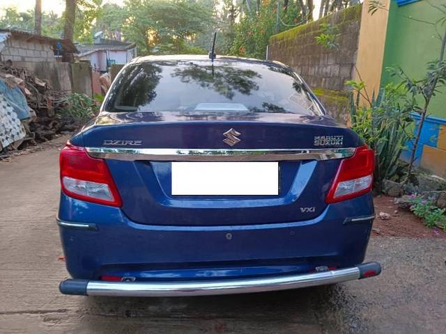 https://images10.gaadi.com/usedcar_image/4204688/original/processed_293b140c-d4d9-49a2-a9ad-fa86cc16ff94.jpg?imwidth=6401