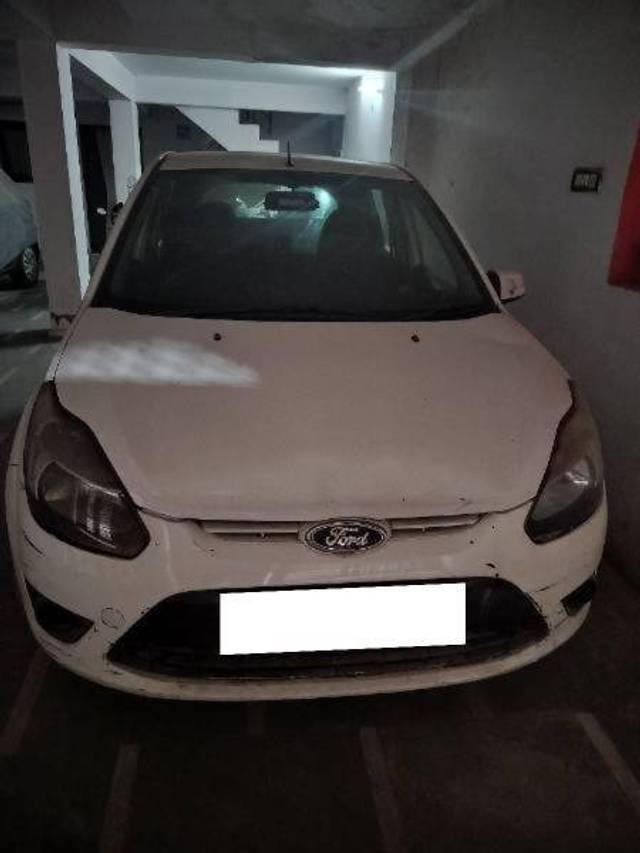 https://images10.gaadi.com/usedcar_image/4204734/original/f047fbaa89861ca8718c2a5a2ab2c09a.jpg?imwidth=6400