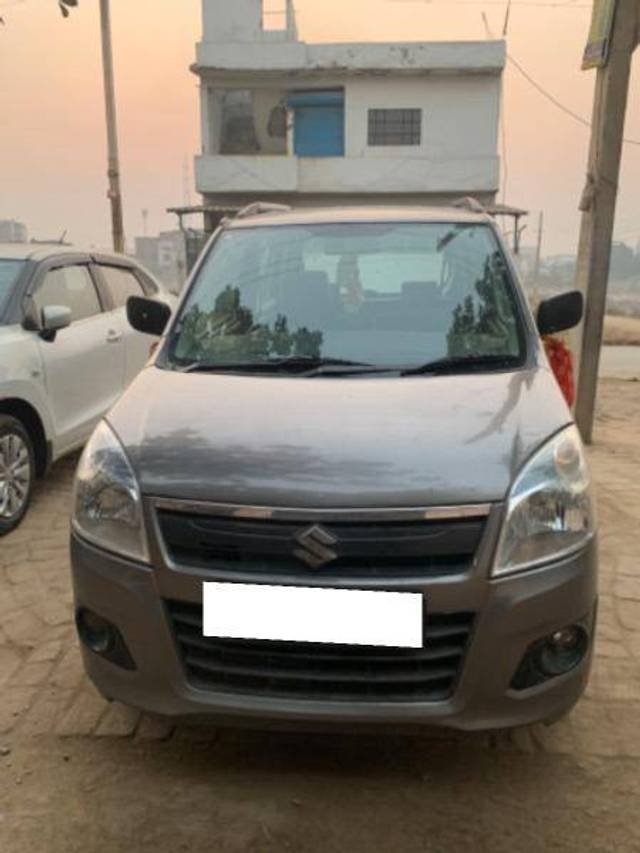 https://images10.gaadi.com/usedcar_image/4204741/original/40c62c4dc2ed0176bb18797258375a8e.jpg?imwidth=6400