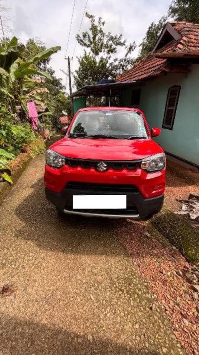 https://images10.gaadi.com/usedcar_image/4204843/original/processed_b7e108ce-96d1-4969-b7ff-558499c2a917.jpg?imwidth=6400