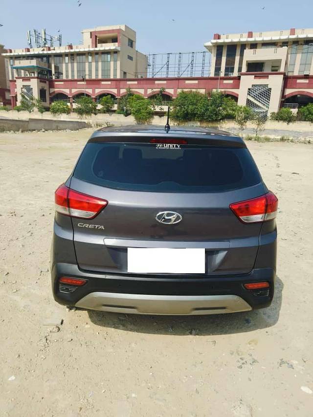 https://images10.gaadi.com/usedcar_image/4204845/original/processed_145bb98811078b5495d3fc28f147e53d.jpg?imwidth=6402