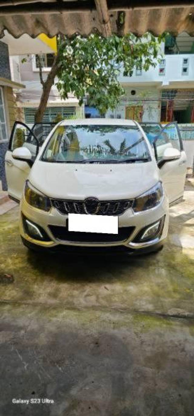 https://images10.gaadi.com/usedcar_image/4205067/original/processed_2cc29445-fc59-4de8-9339-c84cbd894b5a.jpg?imwidth=6401