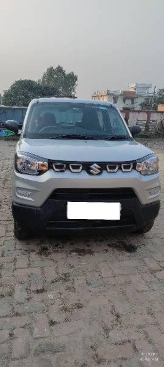 https://images10.gaadi.com/usedcar_image/4205119/original/processed_b9039825-390d-4c17-97c8-4ff4f1946edf.jpg?imwidth=6400