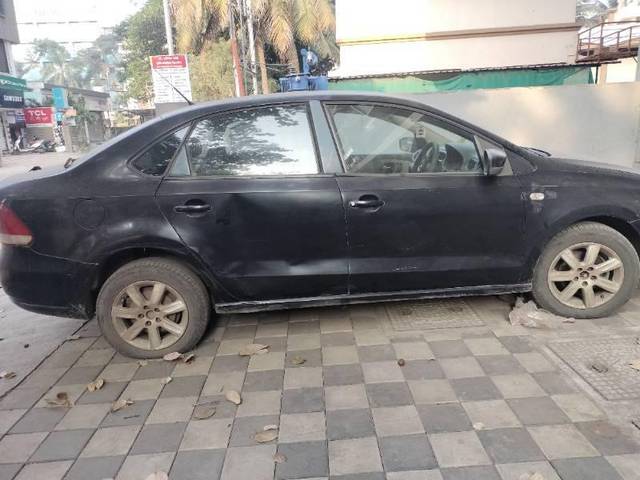 https://images10.gaadi.com/usedcar_image/4205139/original/processed_1dbb1901-16cc-459e-b127-3672f6ca1945.jpg?imwidth=6400