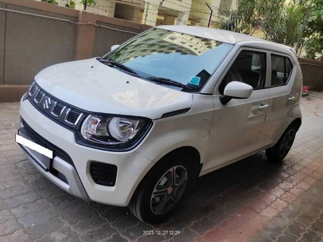 https://images10.gaadi.com/usedcar_image/4205147/original/processed_35b46f54-0d99-4784-a9a9-16e368851f02.jpg?imwidth=6400