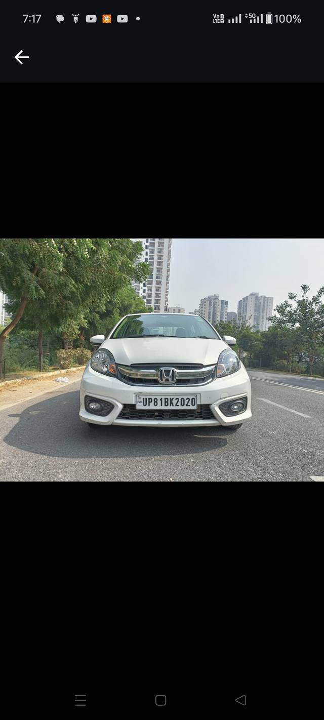 https://images10.gaadi.com/usedcar_image/4205174/original/422a89cb4977076d6abb68156c398316.jpg?imwidth=6400