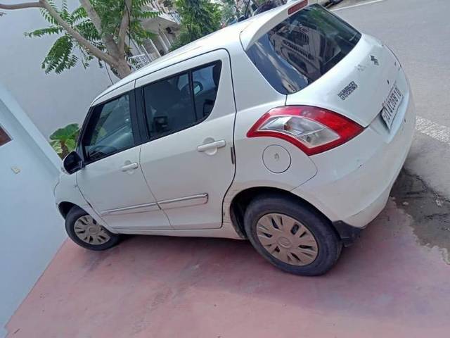 https://images10.gaadi.com/usedcar_image/4205205/original/processed_3e709b25-a261-4292-b385-2e91c67e6565.jpg?imwidth=6400