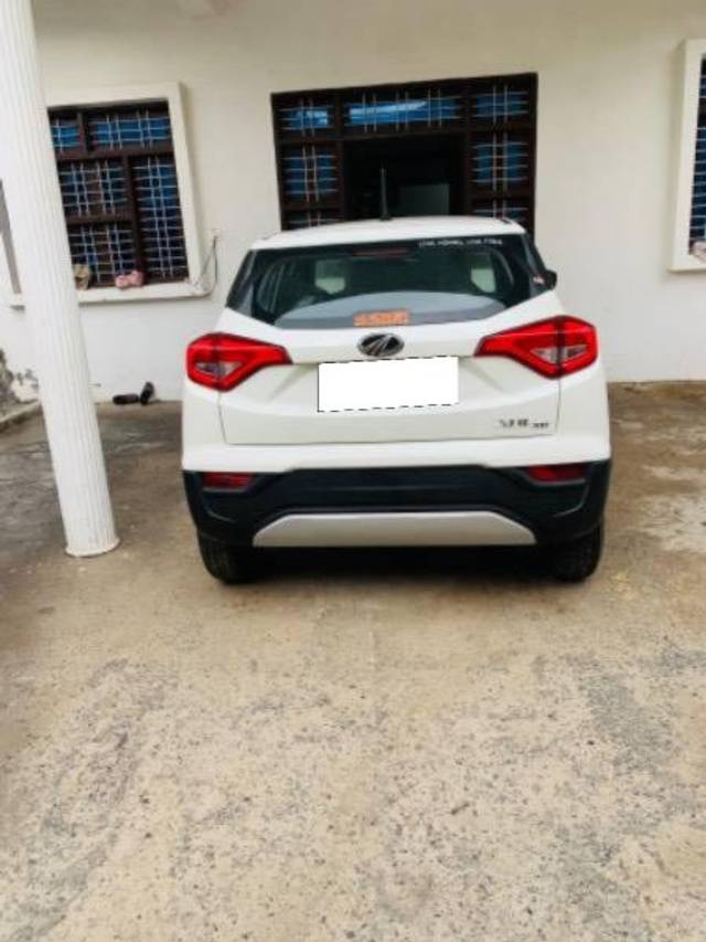 https://images10.gaadi.com/usedcar_image/4205220/original/processed_eca2284e-4f47-4f76-a406-5b58b8fc0cbc.jpeg?imwidth=6402