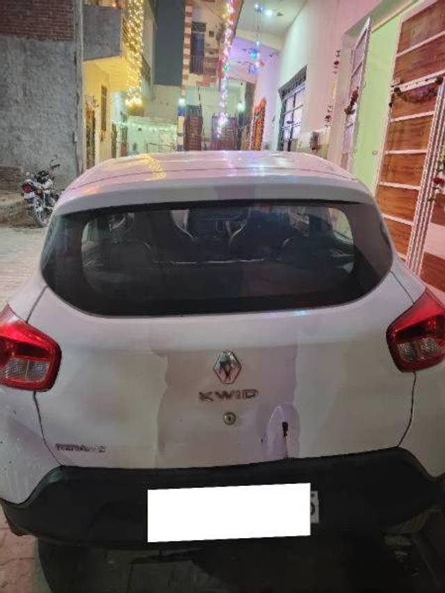 https://images10.gaadi.com/usedcar_image/4205240/original/a1473d1557080ba2d3774e5c4b530467.jpg?imwidth=6401