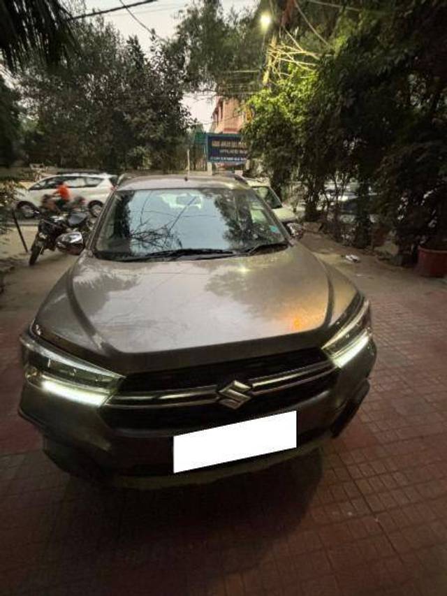 https://images10.gaadi.com/usedcar_image/4205280/original/e6511d43148282e5734344b0df6540a5.jpg?imwidth=6400