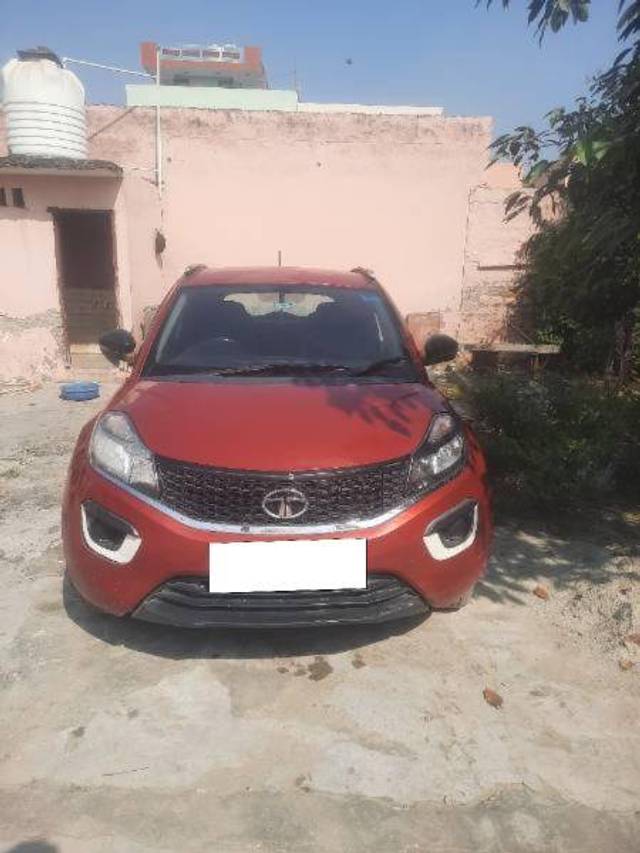 https://images10.gaadi.com/usedcar_image/4205285/original/a696661e72b4d35cd55db8745a0f364a.jpg?imwidth=6400