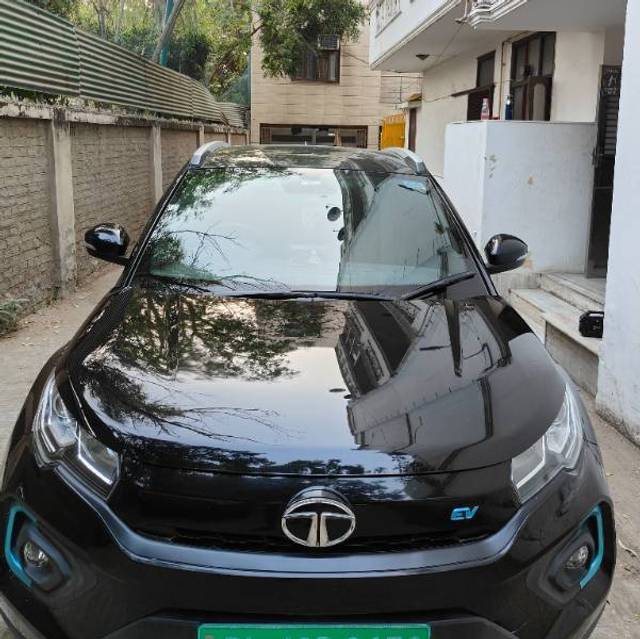 https://images10.gaadi.com/usedcar_image/4205286/original/02ea0e1d02c3130713462ab8d84723fe.jpg?imwidth=6400