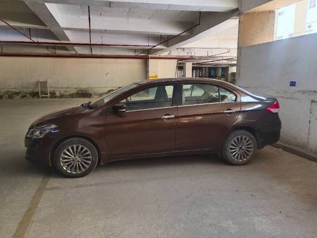 https://images10.gaadi.com/usedcar_image/4205287/original/0b4b1cd38a06e64334aecf8c4027c892.jpg?imwidth=6402