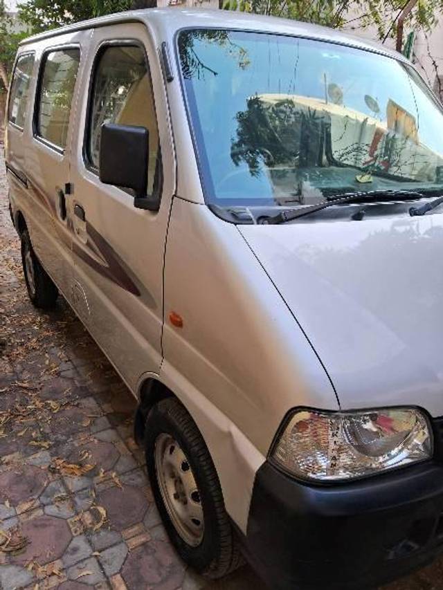 https://images10.gaadi.com/usedcar_image/4205299/original/processed_cd586b28-a756-4272-9490-925e206252c7.jpg?imwidth=6401