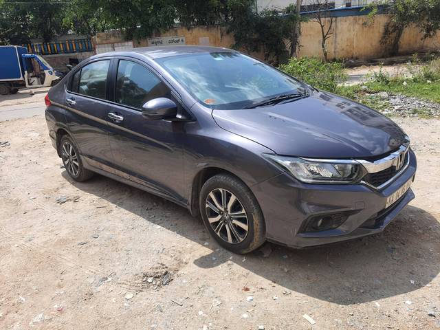 https://images10.gaadi.com/usedcar_image/4205364/original/processed_84c669cf0c8c7a4a7878c2bbc34e3c40.jpg?imwidth=6400