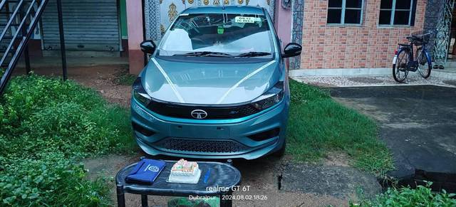 https://images10.gaadi.com/usedcar_image/4205417/original/processed_7cb784cc-b94d-4ae8-b258-574eaf84e191.jpg?imwidth=6400