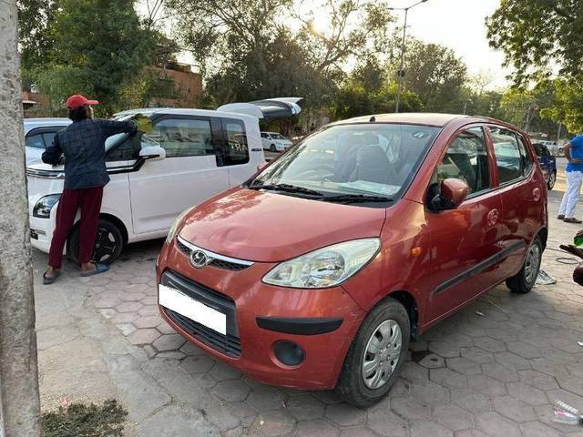 https://images10.gaadi.com/usedcar_image/4205453/original/30ea72fd29064cfdd839a0782e04a1cb.jpg?imwidth=6402