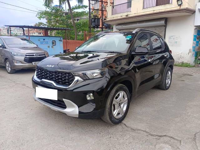 https://images10.gaadi.com/usedcar_image/4205567/original/processed_b385fa53a3247f9e288602b003c09923.jpeg?imwidth=6400