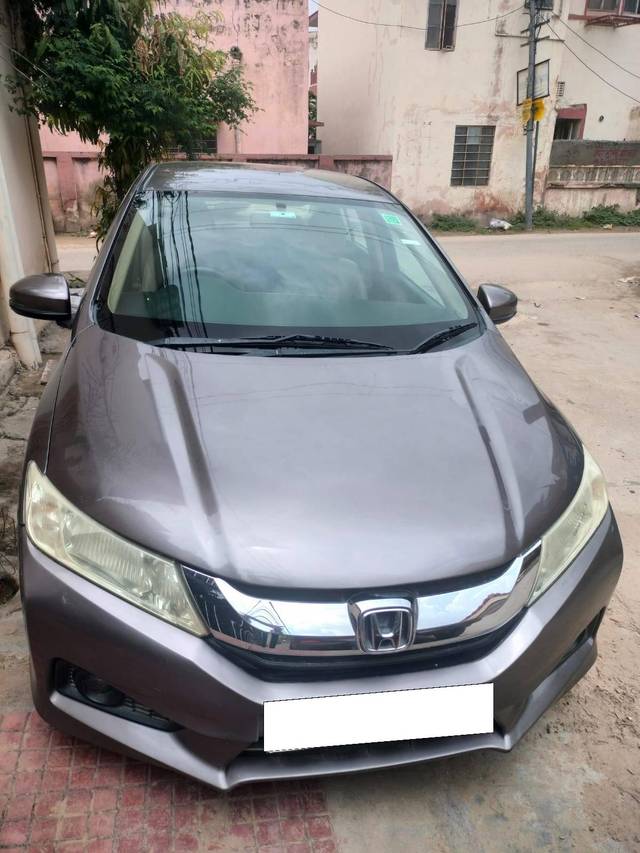 https://images10.gaadi.com/usedcar_image/4205634/original/processed_af110269c9199e654a9a0746cb456a60.jpg?imwidth=6400