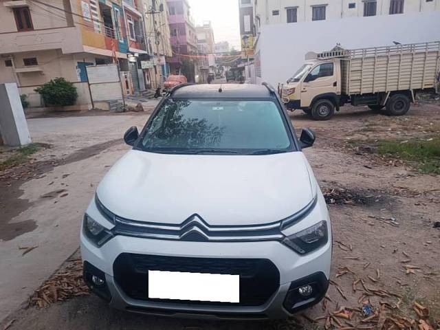 https://images10.gaadi.com/usedcar_image/4205721/original/processed_c1cd9f13-2438-49b2-a255-bda010ab8bd8.jpg?imwidth=6400