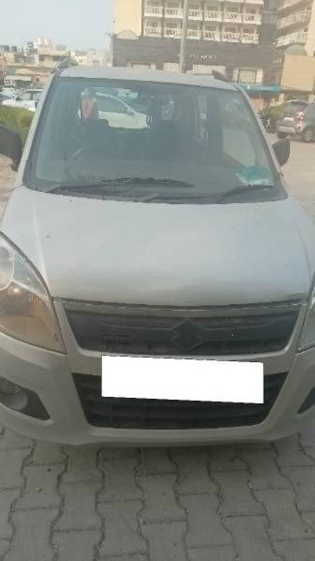 https://images10.gaadi.com/usedcar_image/4205794/original/d64c2d8c6ba76fbedf06bd6e0a8b0d70.jpg?imwidth=6400