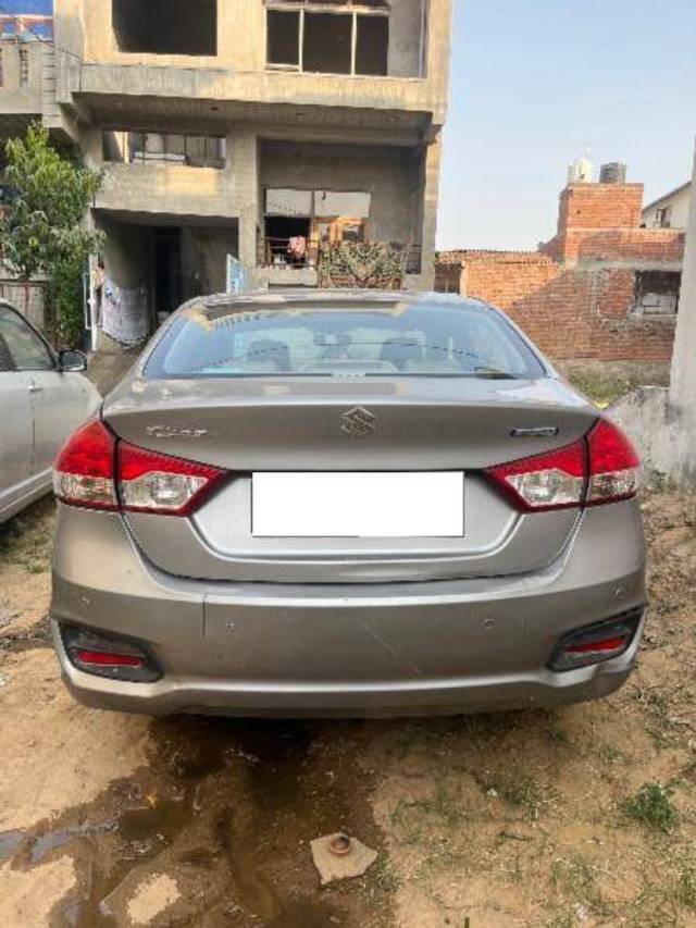 https://images10.gaadi.com/usedcar_image/4205796/original/78c630c9509f9a08b56c700f161be023.jpg?imwidth=6401